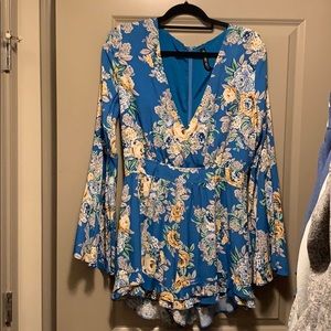 Long sleeves flared romper